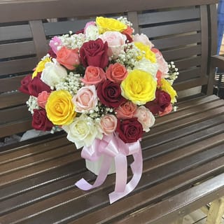 ช่อดอกไม้ปีใหม่กุหลาบคละสี